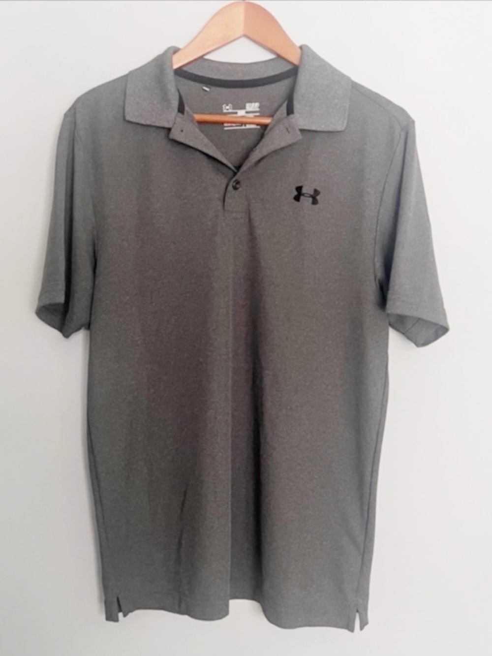 Under Armour Loose Fit Heat Gear Polo Shirt